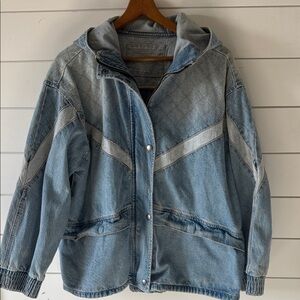 American Eagle Quilted Denim Jacket Women’s Medium Oversized Fit